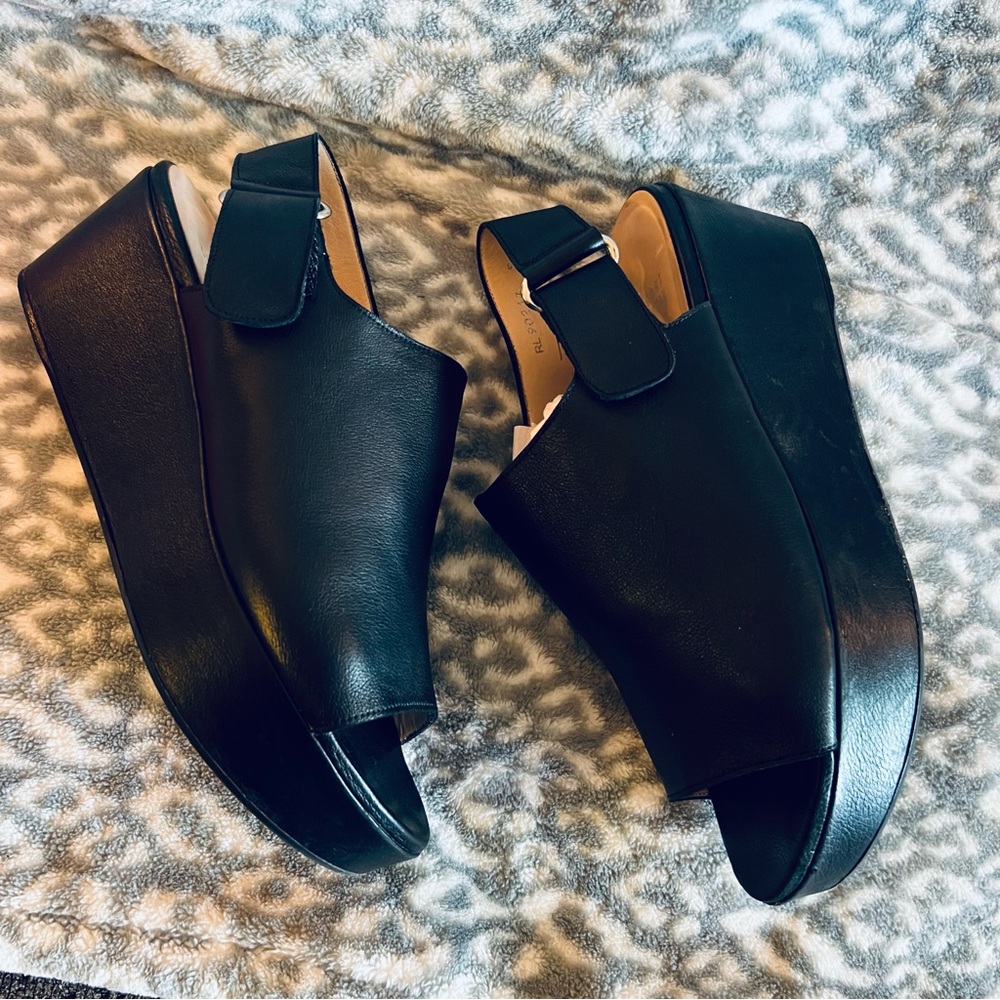 👗STUART WEITZMAN Summer Sling Backs! (Size 9)